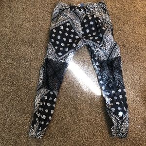 Bandana joggers